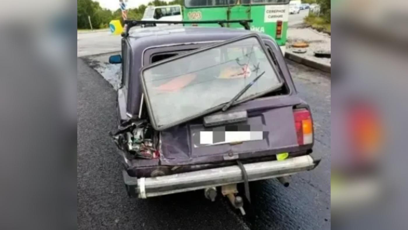 В Мурманске в результате аварии пострадала пассажир&nbsp;ВАЗ-2104